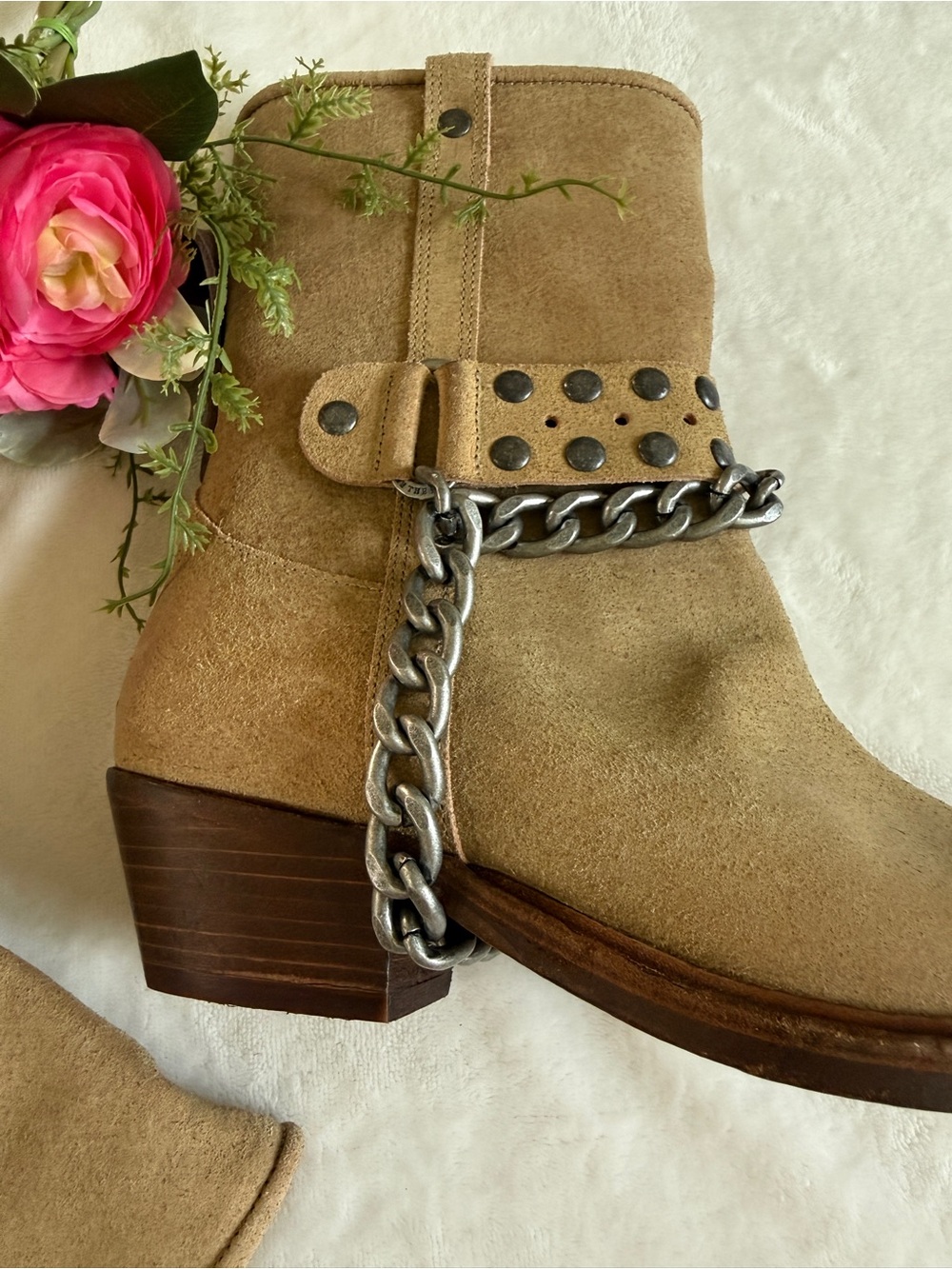 Free People Aiden Chain Boots Camel oiled suede - Picture 9 of 12